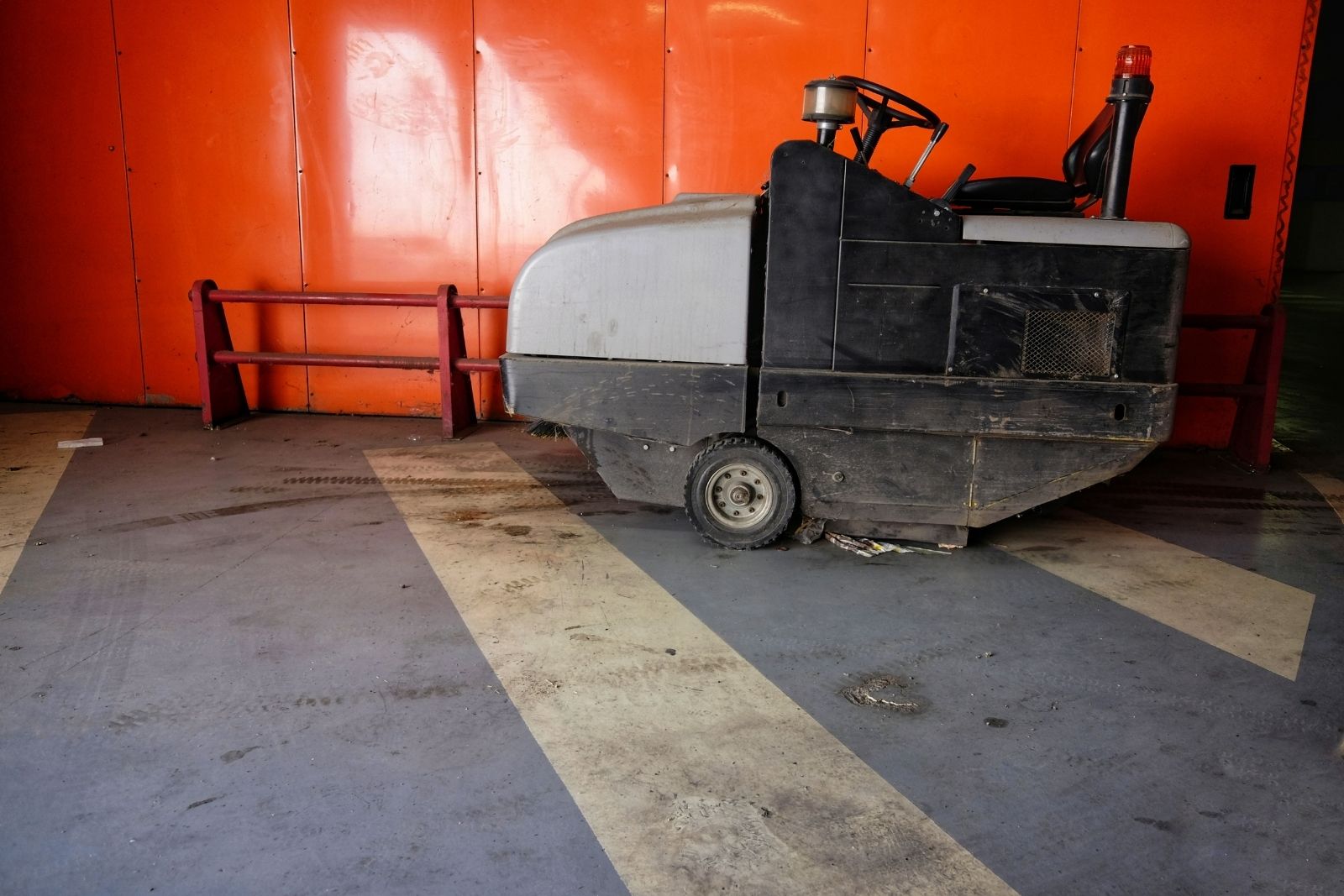pulizie capannoni industriali sanificazione pavimenti pulizie capannoni industriali sanificazione pavimenti